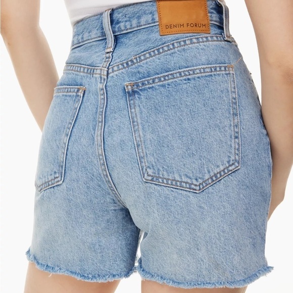 Aritzia Denim Forum The Yoko High Rise Slim denim cut-off shorts - Picture 2 of 10